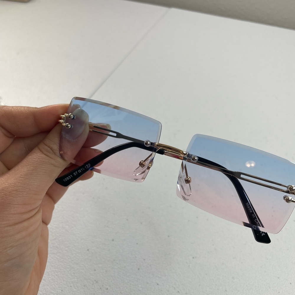 Rimless Y2K Sunglasses Gradient Blue Pink Lenses Gold Frame Luxury Style - Picture 3 of 4